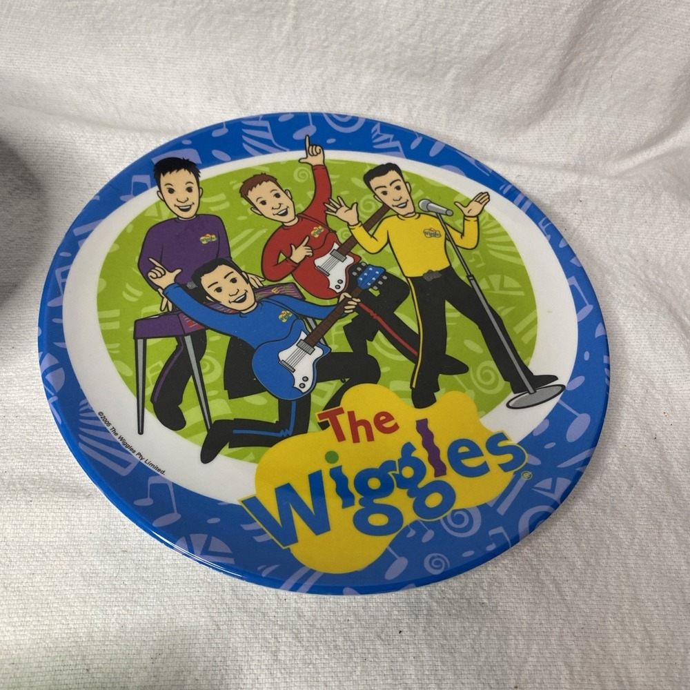 The Wiggles Plate And Bowl And Two VHS Wiggle Time Wake Up Jeff TAPES UNTESTED